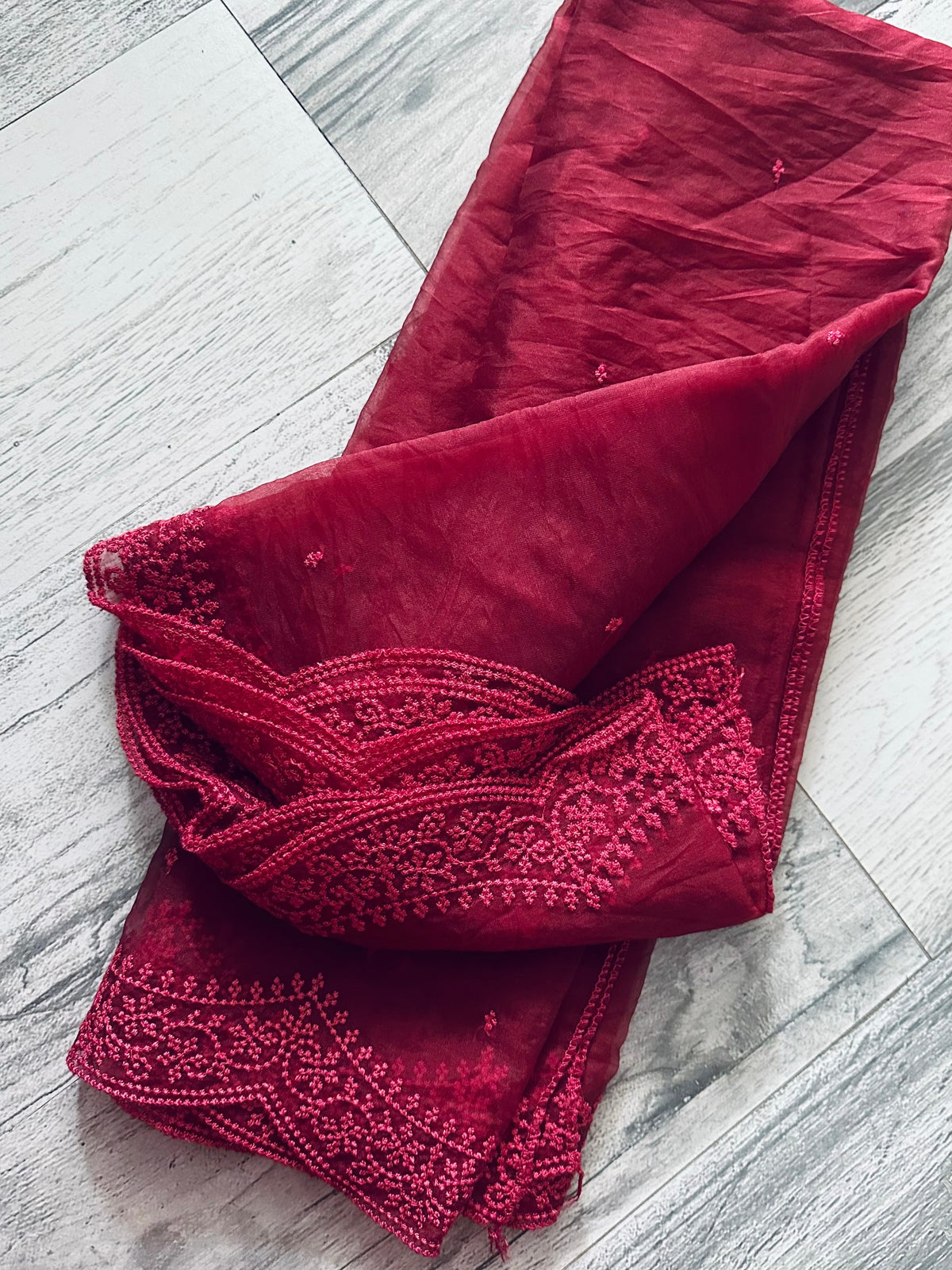 Enchanted arc scalloped Dupatta