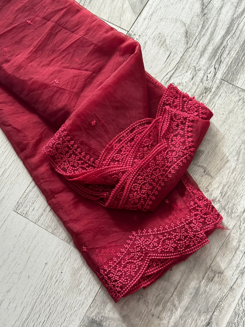 Enchanted arc scalloped Dupatta
